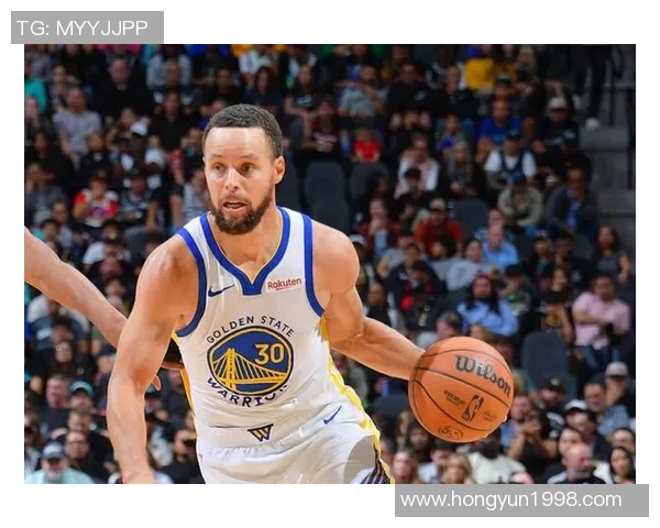 勇士在关键时刻逆转雷霆以121-118取得胜利展现强大韧性与团队合作精神